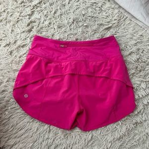 Lululemon Sonic Pink 4” mid rise speed up shorts size 6